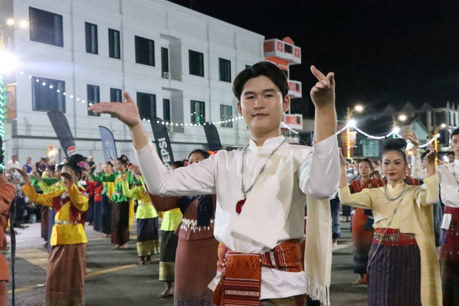 พช.นครพนม   ร่วมพิธีรวมพลคนเกิดวันพฤหัสบดี วันที่ห้าของงานบวงสรวงพญาศรีสัตตนาคราช ประจำปี 2567