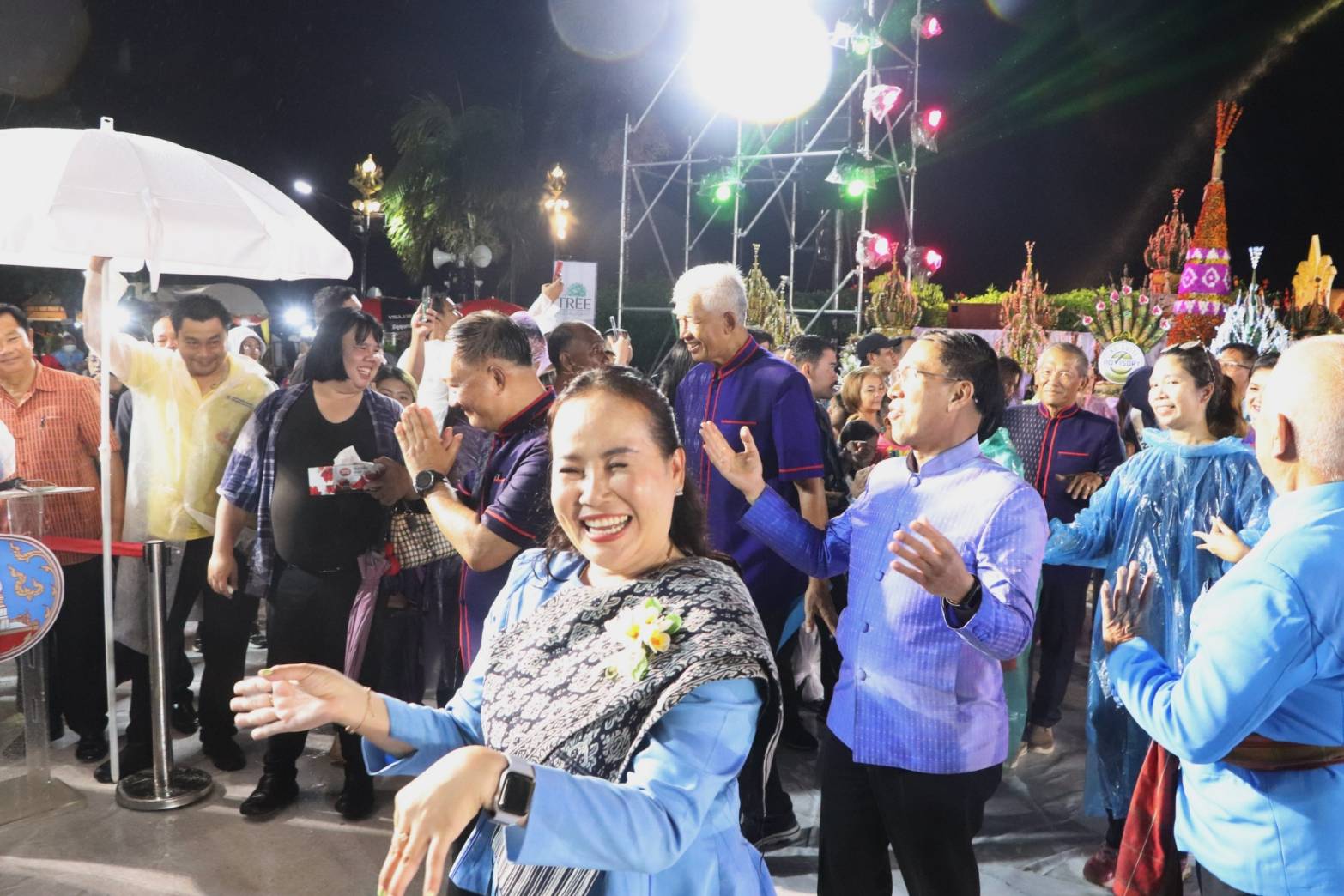 พช.นครพนม   ร่วมกิจกรรมรวมพลคนเกิดวันศกร์ ในงานบวงสรวงพญาศรีสัตตนาคราช ประจำปี 2567