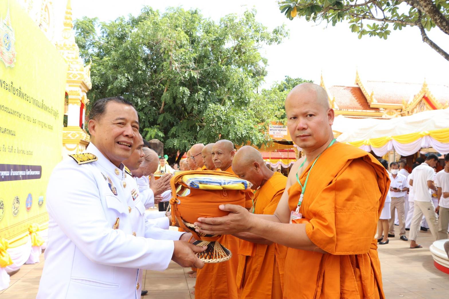 พช.นครพนม   ร่วมพิธีบรรพชาอุปสมบท เฉลิมพระเกียรติพระบาทสมเด็จพระเจ้าอยู่หัว เนื่องในโอกาสพระราชพิธีมหามงคลเฉลิมพระชนมพรรษา 6 รอบ 28 กรกฎาคม 2567