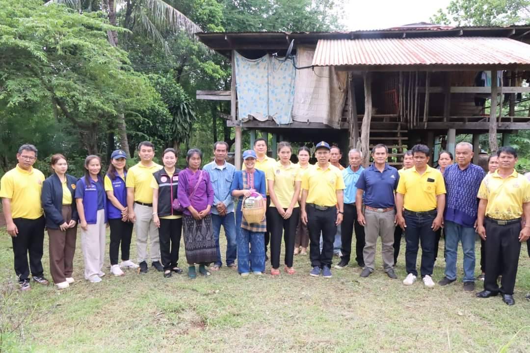 ผู้ว่าฯ นครพนม   ลงพื้นที่ตรวจเยี่ยมการซ่อมแซมบ้านเรือนให้ประชาชนกลุ่มเปราะบาง ในพื้นที่อำเภอวังยาง