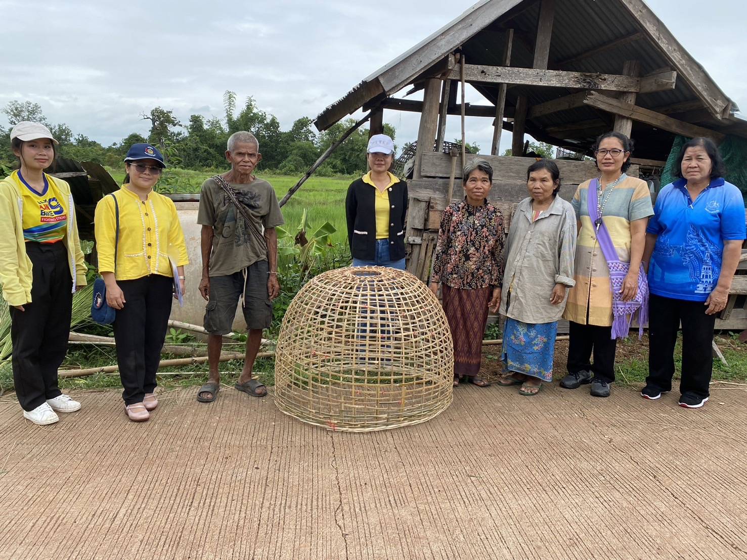 พช.นครพนม   ร่วมตรวจติดตามและประเมินผลแบบบูรณาการ โครงการแก้ไขปัญหาความยากจนแบบบูรณาการ “นครพนม สร้างสังคมอุดมสุข บำบัดทุกข์ด้วยชุมชนท้องถิ่น” งบประมาณตามแผนปฏิบัติราชการประจำปีของจังหวัดนครพนม ประจำปีงบประมาณ พ.ศ. 2566