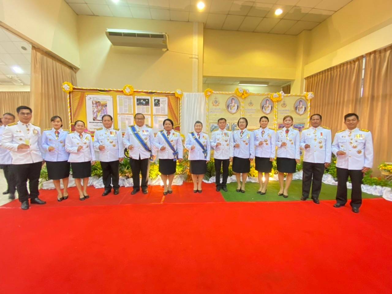 ผู้ว่าฯ นครพนม   นำข้าราชการ พนักงานรัฐวิสาหกิจ ภาคเอกชน และประชาชนทุกหมู่เหล่า ถวายพระพรชัยมงคลในงานสโมสรสันนิบาตเฉลิมพระเกียรติพระบาทสมเด็จพระเจ้าอยู่หัว เนื่องในโอกาสพระราชพิธีมหามงคลเฉลิมพระชนมพรรษา 6 รอบ 28 กรกฎาคม 2567