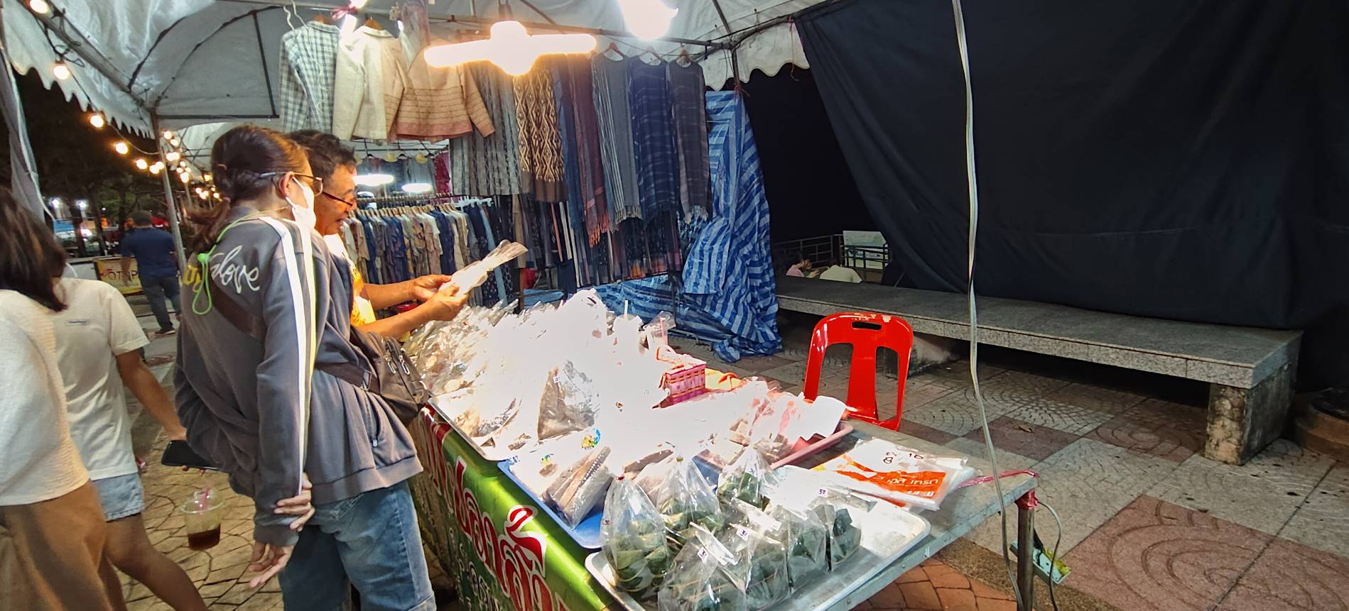 OTOP นครพนม   ร่วมจำหน่ายในงานบวงสรวงพญาศรีสัตตนาคราช ประจำปี 2567