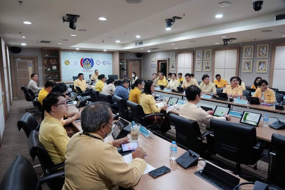 พช.นครพนม   ร่วมสนับสนุนการนำเสนอผลงานเข้าร่วมประกวดรางวัลนวัตกรรมแห่งชาติ ด้านองค์กรนวัตกรรม ประจำปี 2567 ผ่านระบบ Zoom Cloud Meeting