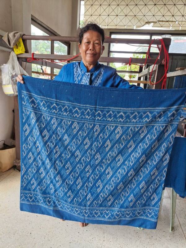 นครพนม   เร่งเสริมทัพสนับสนุนการทอผ้าลายพระราชทาน “ผ้าลายสิริวชิราภรณ์” และติดตามการสมัครประกวดผ้าลายพระราชทาน “ผ้าลายสิริวชิราภรณ์”