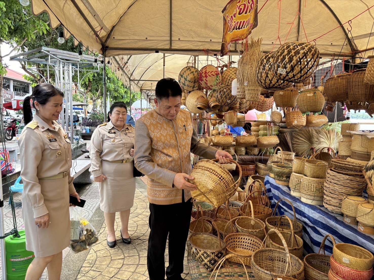 OTOP นครพนม   ร่วมจำหน่ายในงานบวงสรวงพญาศรีสัตตนาคราช ประจำปี 2567