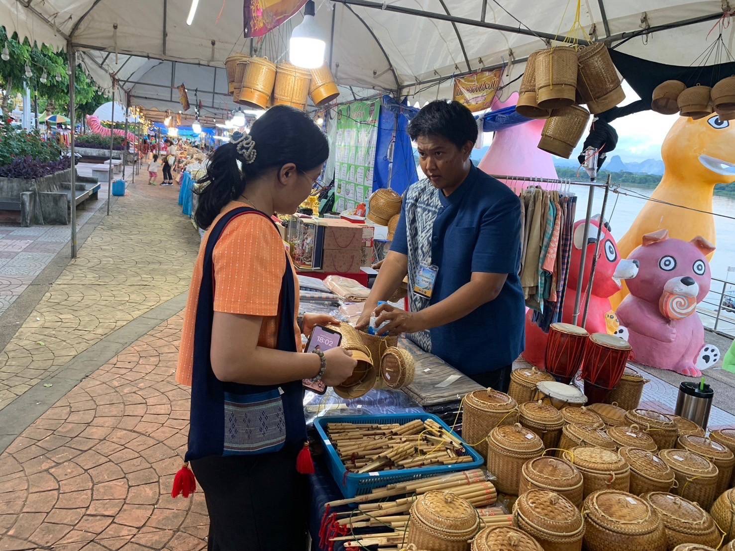OTOP นครพนม   ร่วมจำหน่ายในงานบวงสรวงพญาศรีสัตตนาคราช ประจำปี 2567