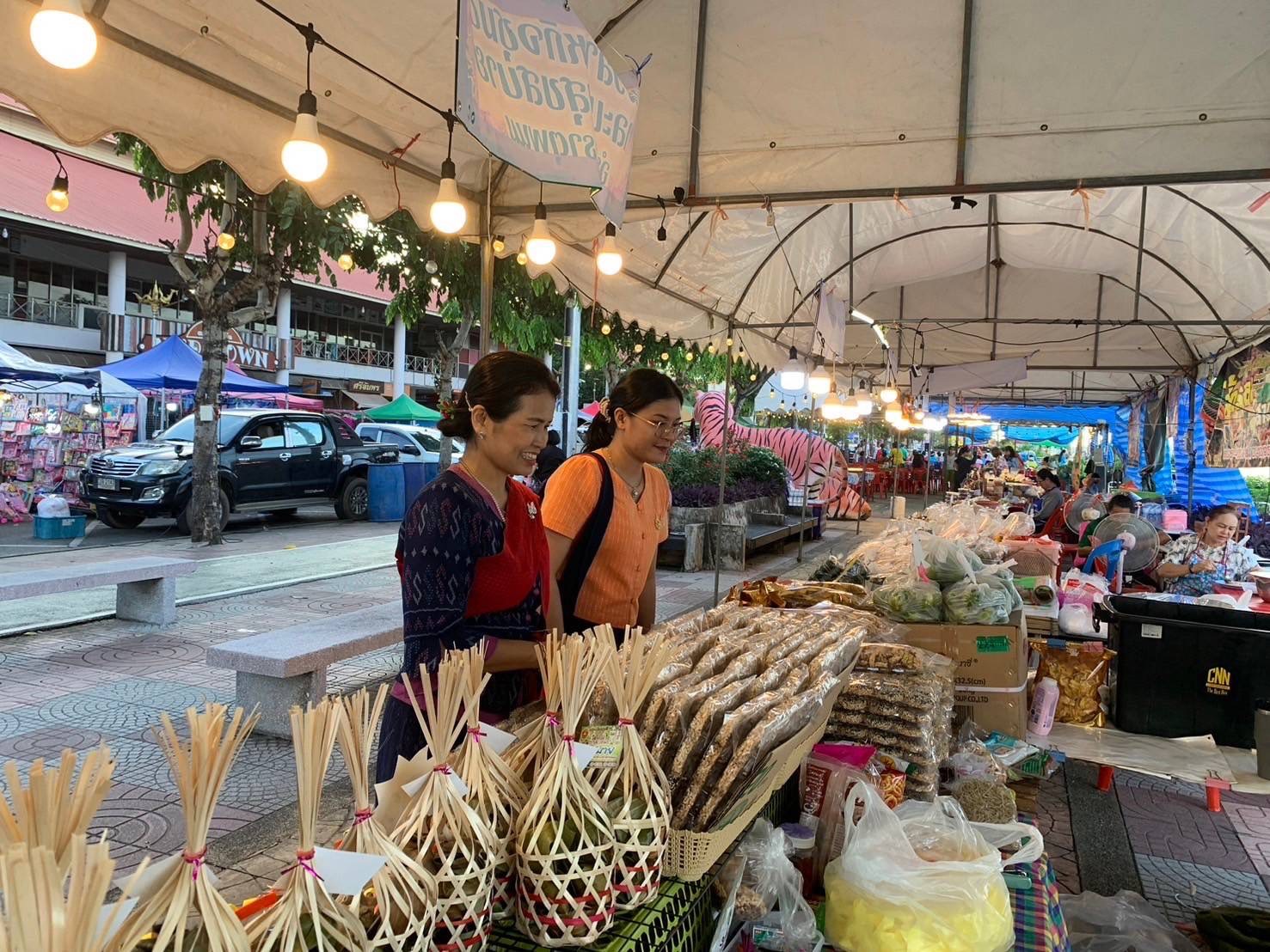 OTOP นครพนม   ร่วมจำหน่ายในงานบวงสรวงพญาศรีสัตตนาคราช ประจำปี 2567