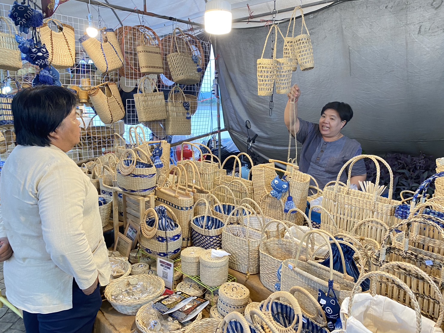 OTOP นครพนม   ร่วมจำหน่ายในงานบวงสรวงพญาศรีสัตตนาคราช ประจำปี 2567