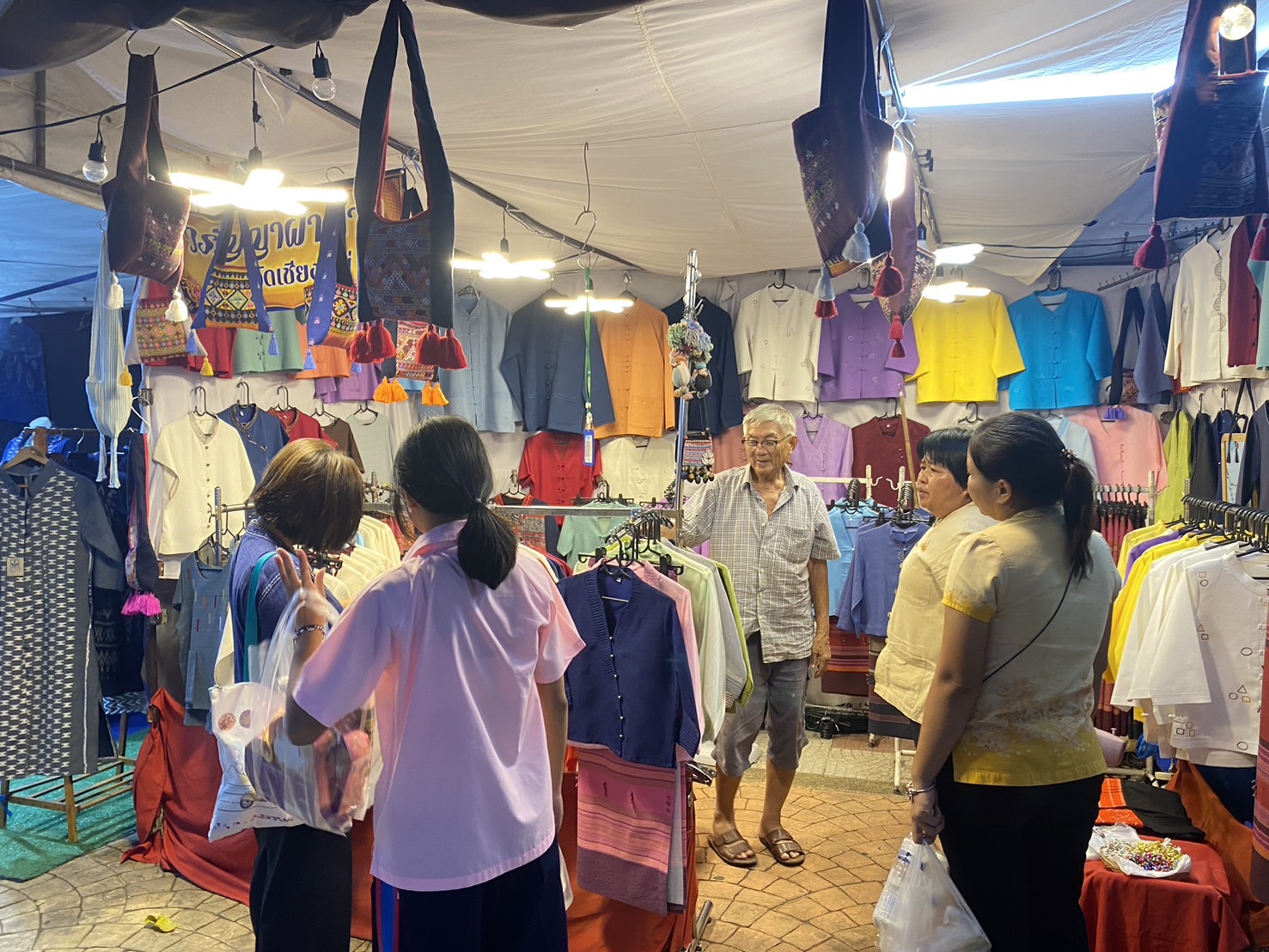 OTOP นครพนม   ร่วมจำหน่ายในงานบวงสรวงพญาศรีสัตตนาคราช ประจำปี 2567