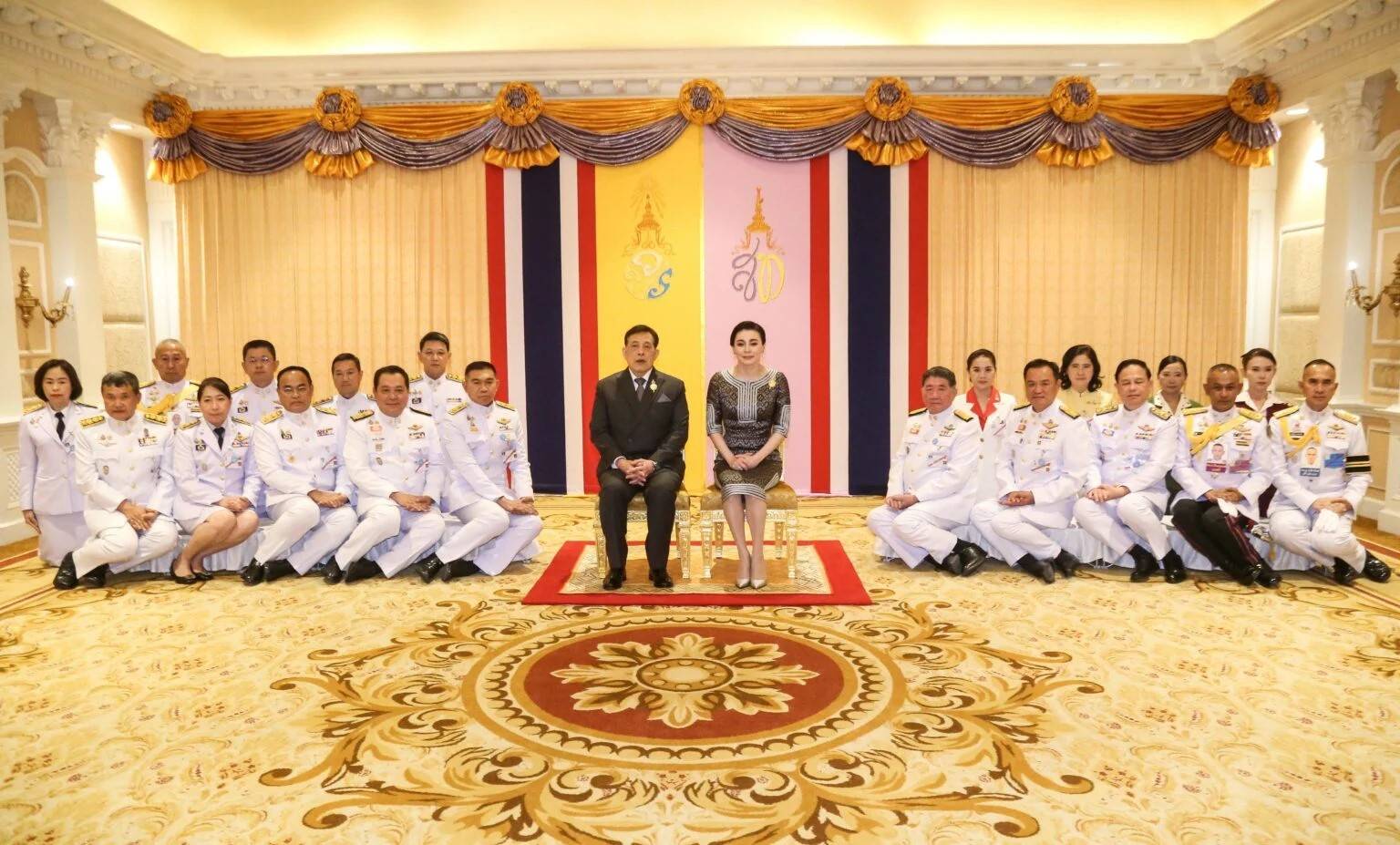ผู้ว่าฯ นครพนม   ร่วมรับพระราชทานเงินขวัญถุงกองทุนแม่ของแผ่นดิน ปี 2567 และเฝ้ารับเสด็จพระบาทสมเด็จพระเจ้าอยู่หัว และสมเด็จพระนางเจ้าฯ พระบรมราชินี เนื่องในโอกาสเสด็จพระราชดำเนินไปทรงเป็นองค์ประธานและทอดพระเนตรนิทรรศการเฉลิมพระเกียรติ ในงานมหกรรมกองทุนแม่ของแผ่นดิน ประจำปี 2567