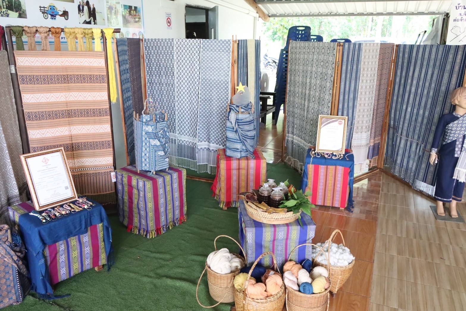 นครพนม   ร่วมคัดเลือกหมู่บ้านหัตถกรรมเข้ารับรางวัล “หม่อมงามจิตต์ บุรฉัตร” รางวัลสร้างเสริมคนดีมีคุณธรรม ประจำปี 2567