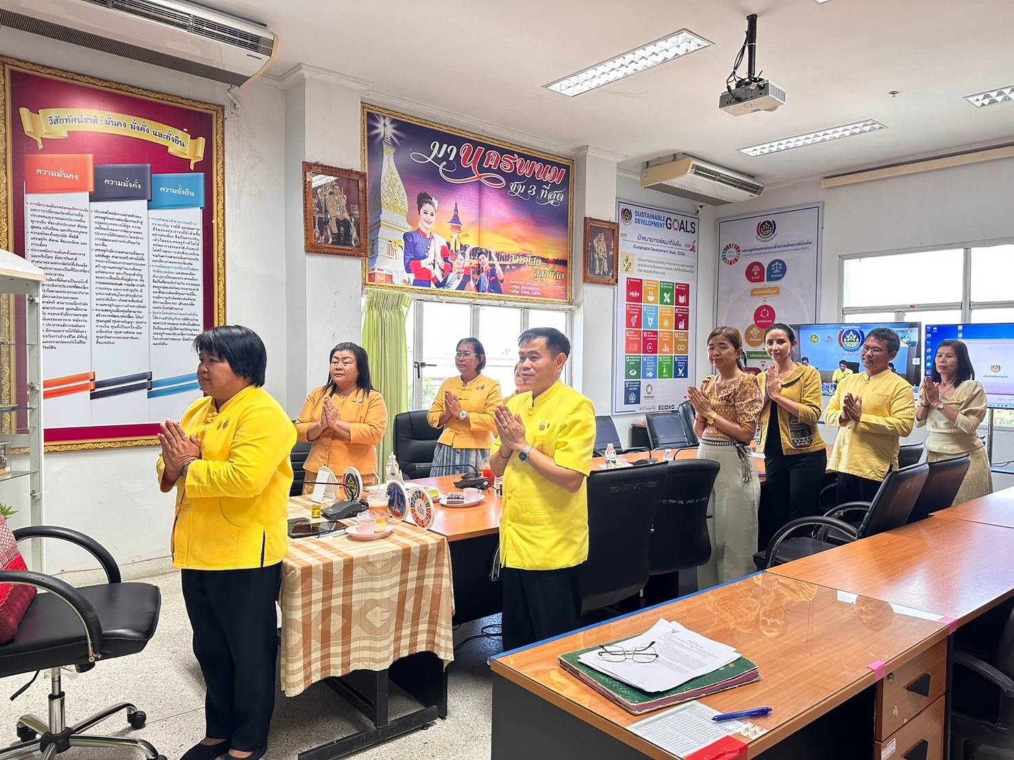 พช.นครพนม   ร่วมประชุมกรมการพัฒนาชุมชน ครั้งที่ 8/2567 ประจำเดือนสิงหาคม 2567 ผ่านระบบการประชุมทางไกล Video Conference