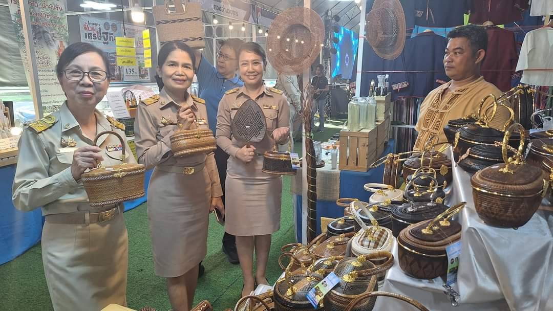 พช.นครพนม   ร่วมพิธีเปิดงาน “Nakhon Phanom Trade Fair 2024”