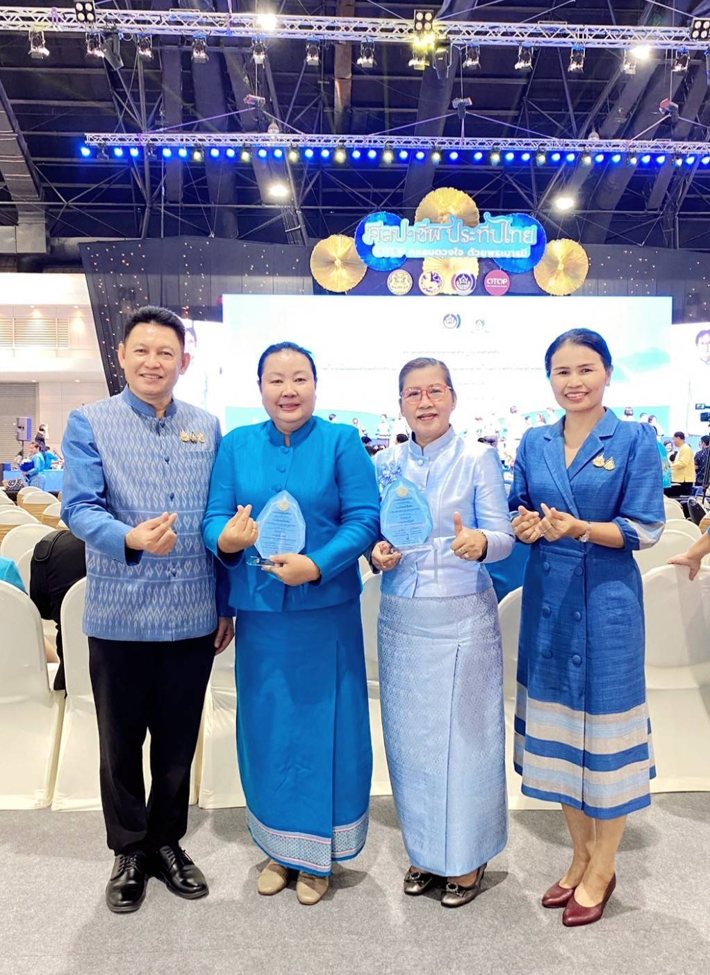 มท.4   ชื่นชมสตรีเป็นฟันเฟืองสำคัญในพื้นที่ช่วยสนับสนุนการขับเคลื่อนนโยบายและภารกิจสำคัญกระทรวงมหาดไทย