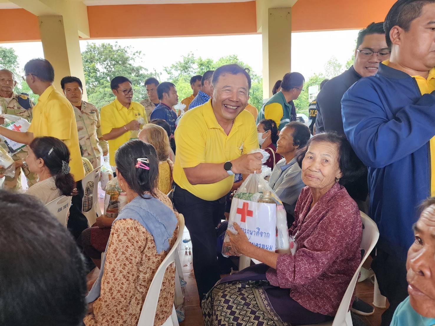 พช.นครพนม   ร่วมโครงการจังหวัดเคลื่อนที่แบบบูรณาการ “หน่วยบำบัดทุกข์ บำรุงสุข สร้างรอยยิ้มให้ประชาชนจังหวัดนครพนม” ประจำปีงบประมาณ พ.ศ. 2567 พื้นที่อำเภอท่าอุเทน
