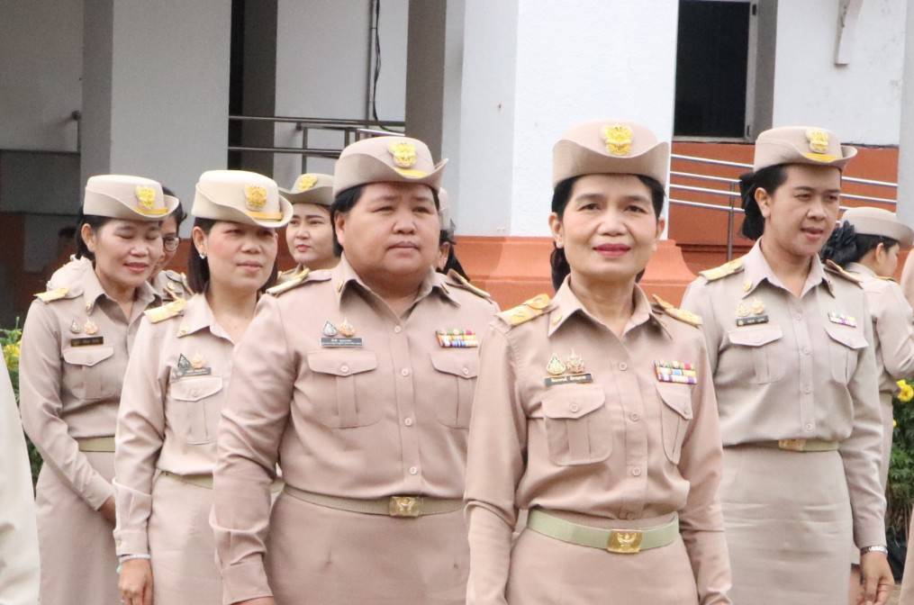 พช.นครพนม   ร่วมกิจกรรมเคารพธงชาติ สวดมนต์ไหว้พระ สร้างสำนึกรักและภาคภูมิใจในชาติไทย