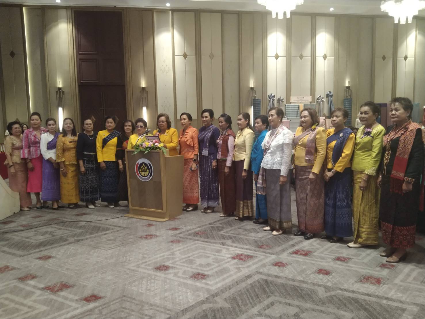 พช.นครพนม   ร่วมการประชุมโครงการพัฒนาศักยภาพคณะกรรมการพัฒนาสตรีภาคตะวันออกเฉียงเหนือ
