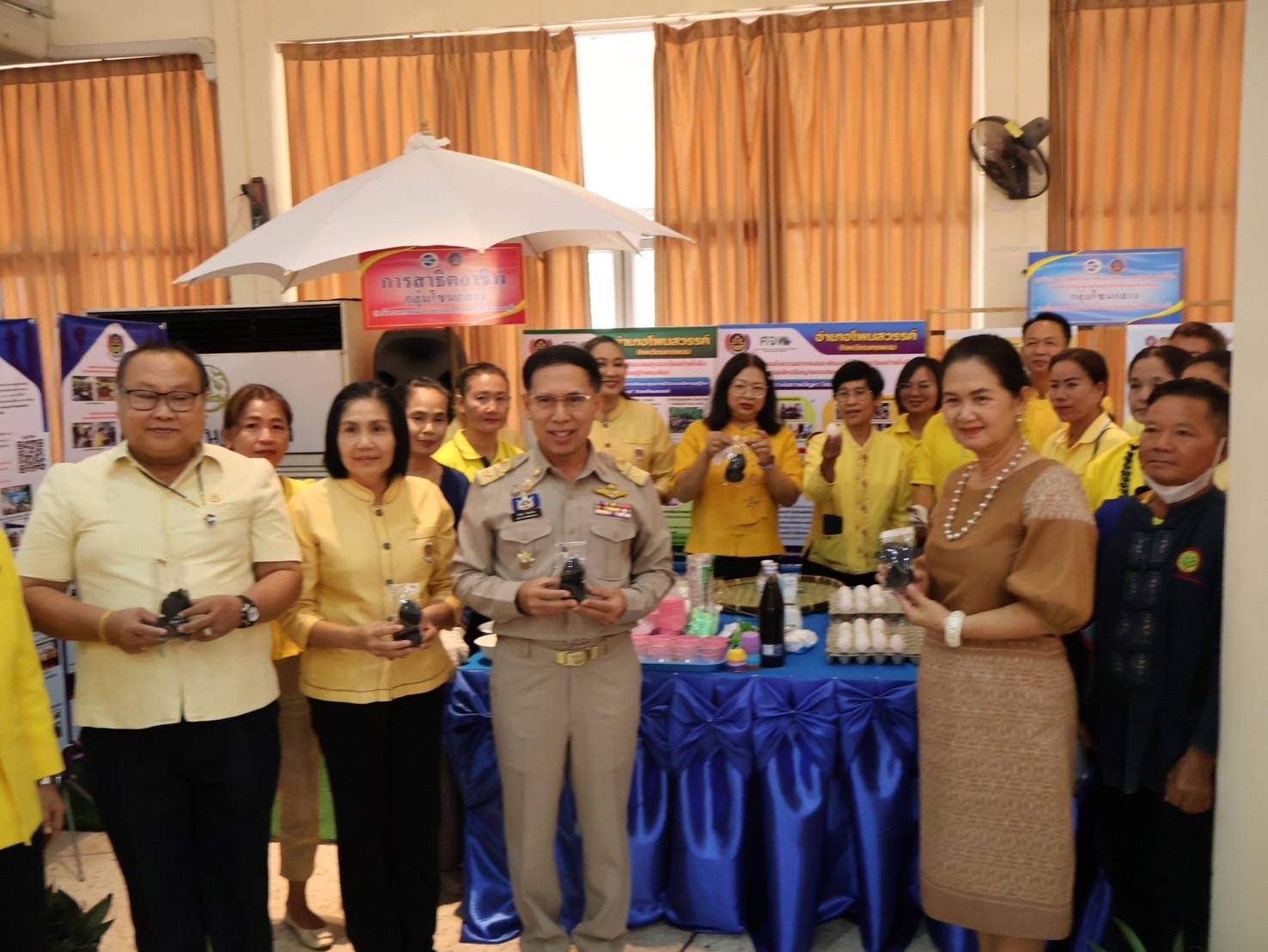 นครพนม   จัดมหกรรมแก้จนคนนครพนม “นครพนม สร้างสังคมอุดมสุข ทุกช่วงวัยอย่างยั่งยืน” เชิดชูเกียรติหน่วยงานและภาคีเครือข่ายในการขับเคลื่อนงานขจัดความยากจน ประจำปี 2567