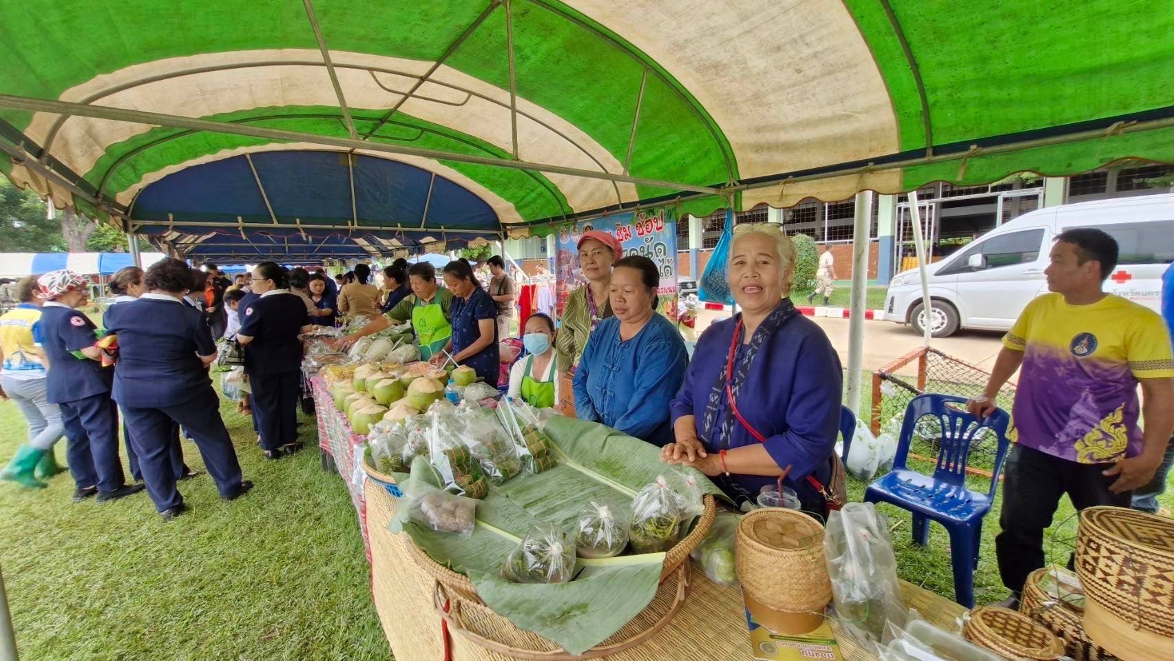 พช.นครพนม   ร่วมโครงการจังหวัดเคลื่อนที่แบบบูรณาการ “หน่วยบำบัดทุกข์ บำรุงสุข สร้างรอยยิ้มให้ประชาชนจังหวัดนครพนม” ประจำปีงบประมาณ พ.ศ. 2567 พื้นที่อำเภอธาตุพนม
