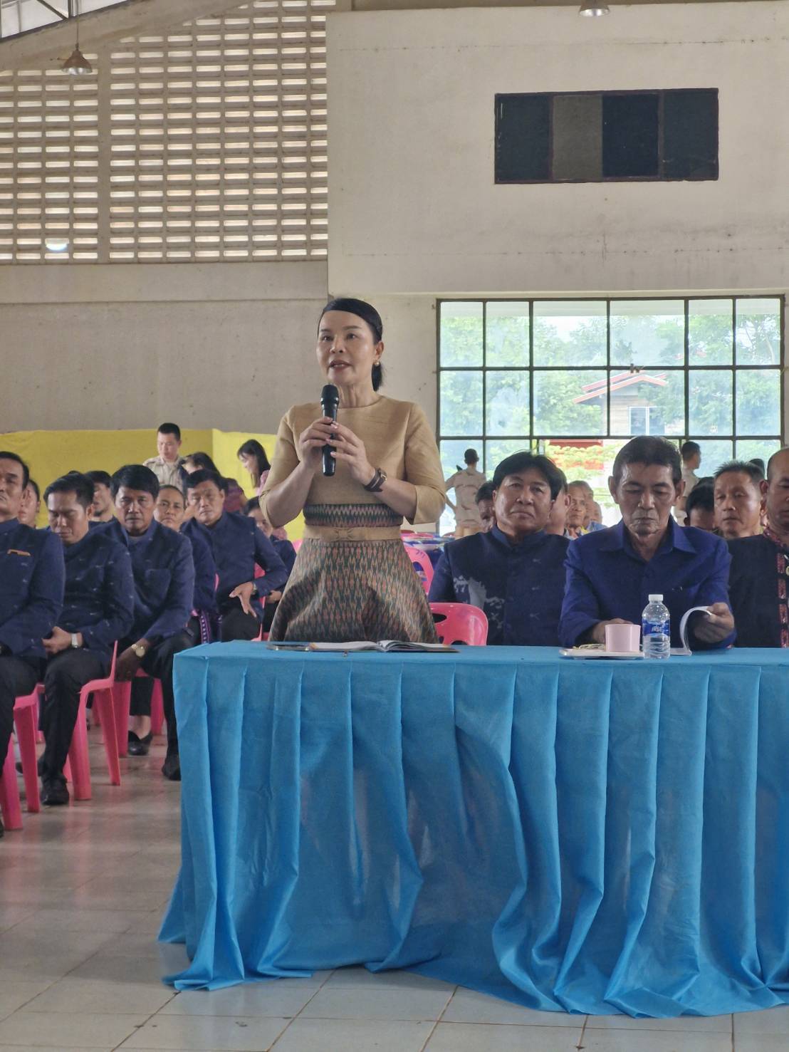 ผู้ว่าฯ นครพนม   ลงพื้นที่ติดตามผลการดำเนินงานตามนโยบายของรัฐบาลและมหาดไทยเพื่อการพัฒนาที่ยั่งยืน พร้อมมอบบ้านให้ผู้ยากไร้ สร้างความมั่นคงทางด้านที่อยู่อาศัย พื้นที่อำเภอวังยาง