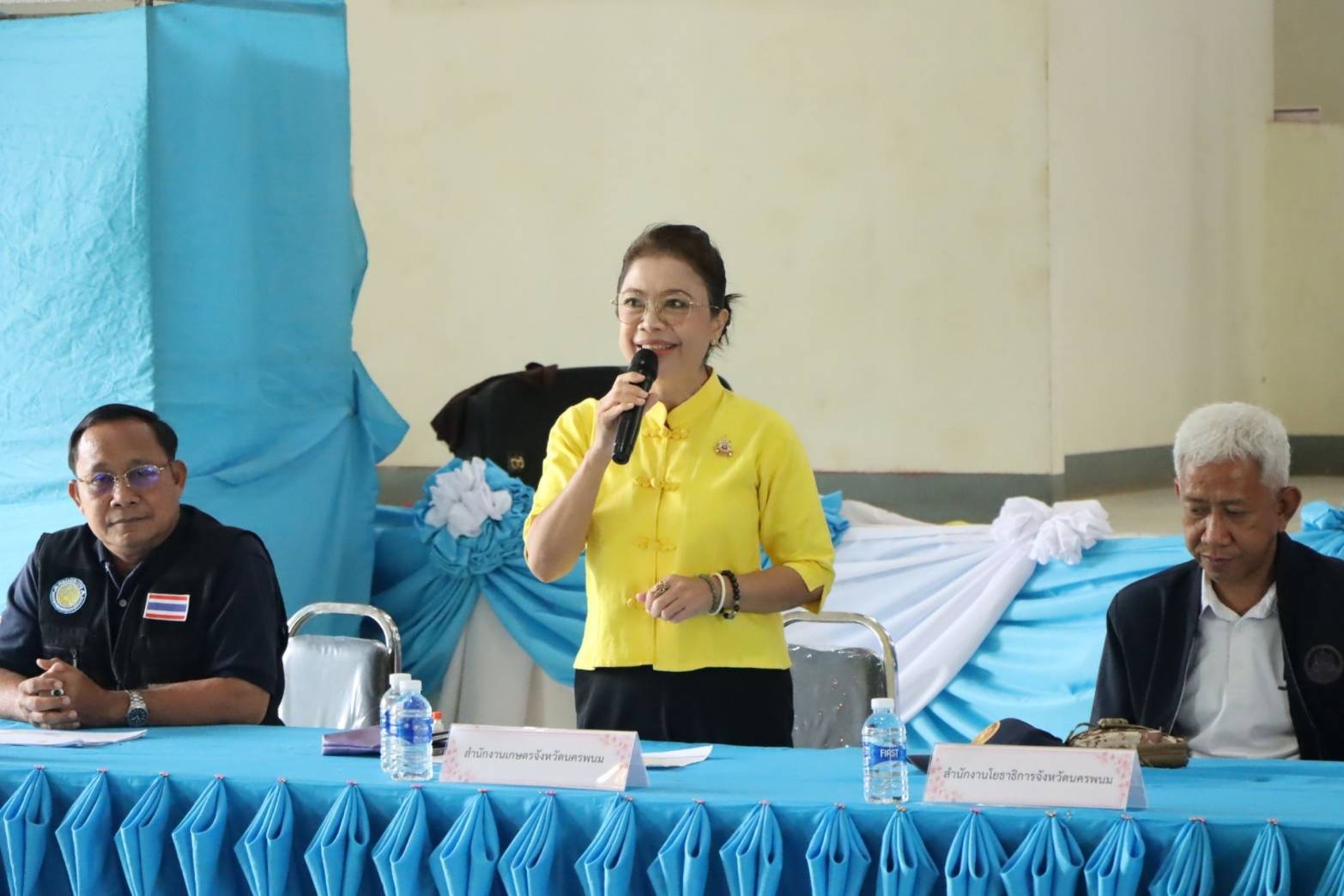 ผู้ว่าฯ นครพนม   ลงพื้นที่ติดตามผลการดำเนินงานตามนโยบายของรัฐบาลและมหาดไทยเพื่อการพัฒนาที่ยั่งยืน พร้อมมอบบ้านให้ผู้ยากไร้ สร้างความมั่นคงทางด้านที่อยู่อาศัย พื้นที่อำเภอวังยาง