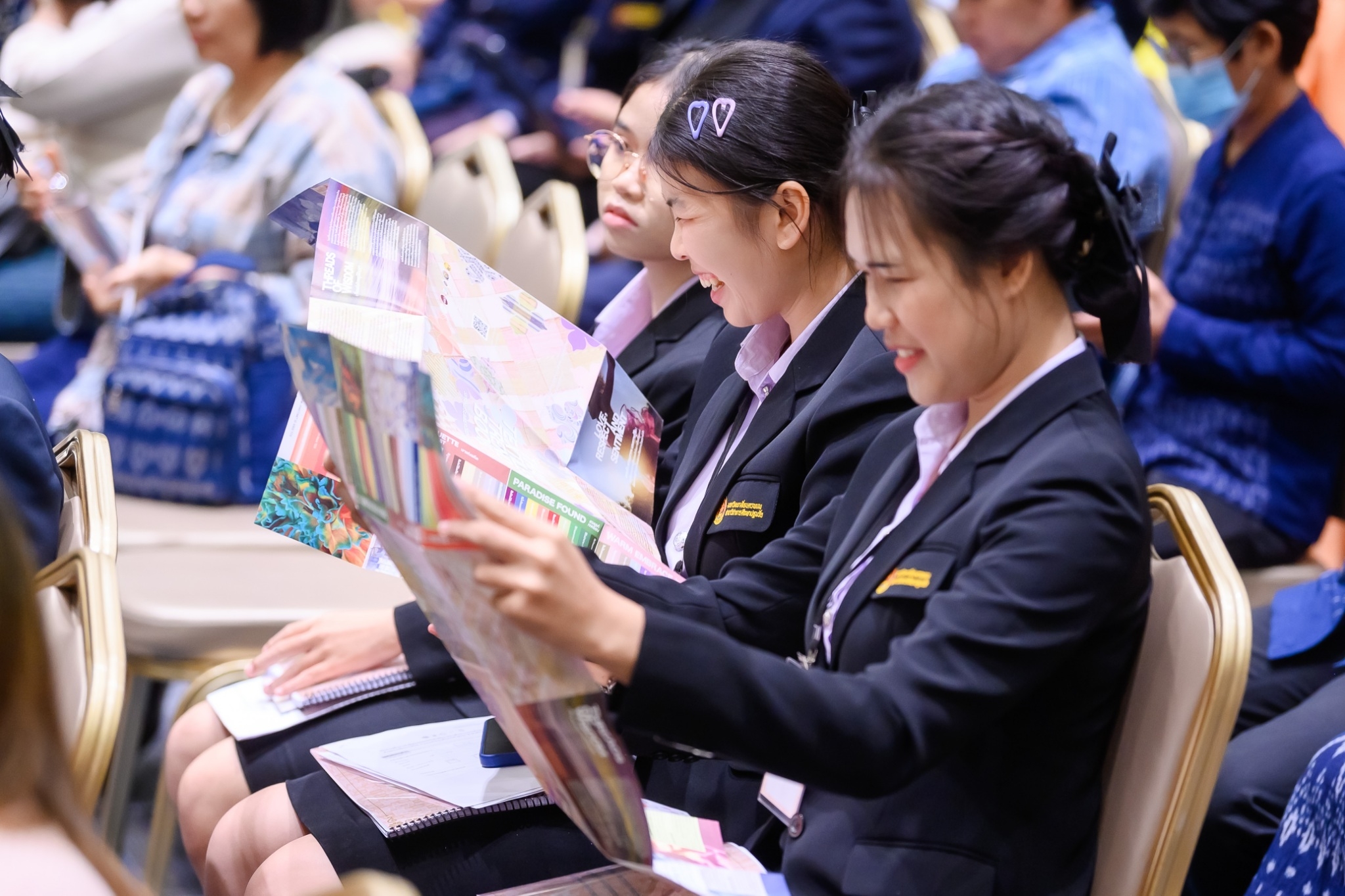 มหาดไทย   จัดประชุมเชิงปฏิบัติการ “เผยแพร่พระอัจฉริยภาพทางด้านการยกระดับและพัฒนามรดกภูมิปัญญาผ้าและงานหัตถกรรมไทย ตามพระดำริเจ้าฟ้าสิริวัณณวรีฯ” ครั้งที่ 6 ณ จังหวัดนครพนม มุ่งมั่น “สืบสาน รักษา และต่อยอด” ประยุกต์ใช้องค์ความรู้ภูมิปัญญาผ้าไทยและหัตถกรรมไทยเพื่อดำรงคงไว้ซึ่งความเป็นชาติไทยสืบไป