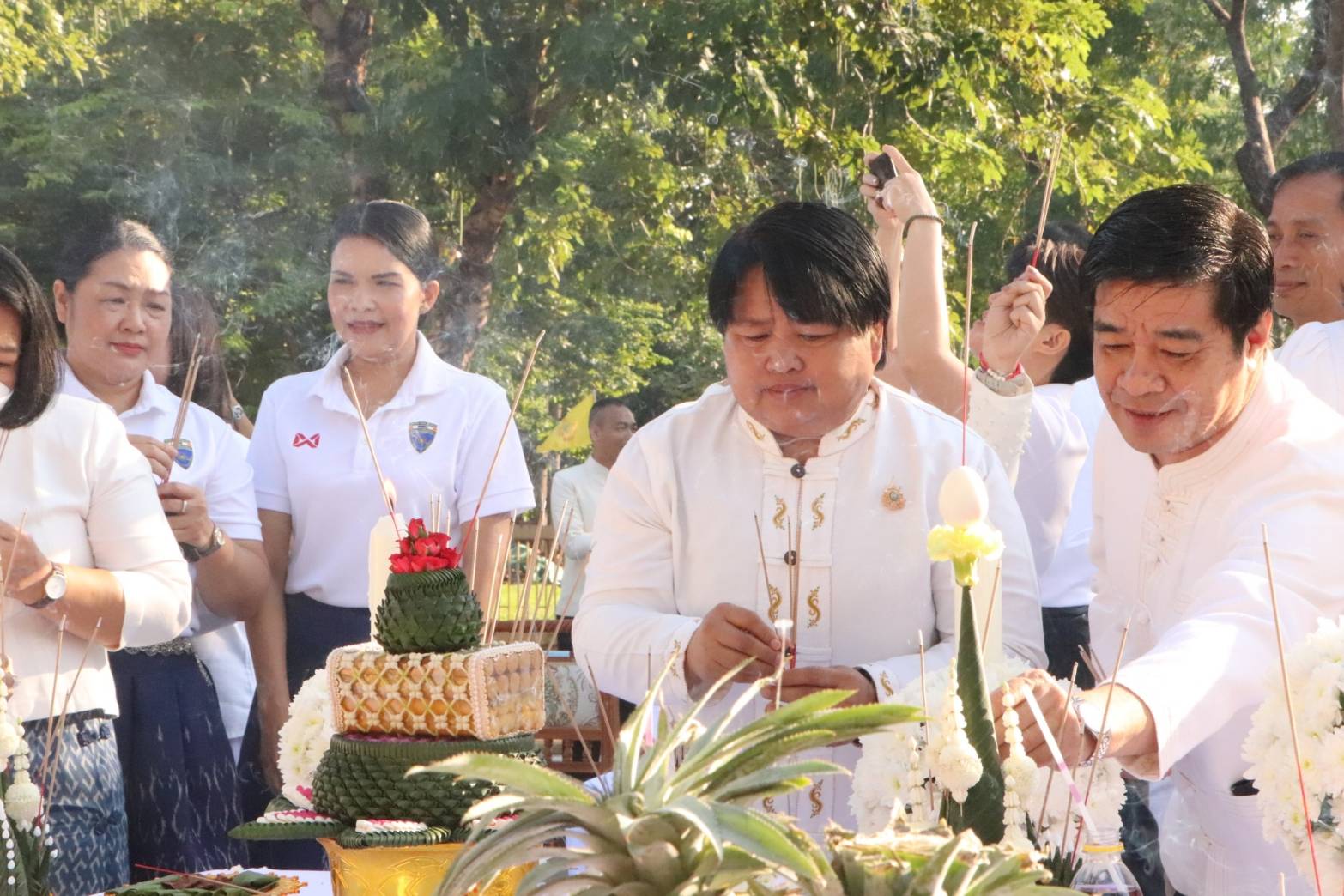 นครพนม   จัดพิธีบวงสรวงศาลหลักเมือง สักการะสิ่งศักดิ์สิทธิ์ เพื่อความเป็นสิริมงคลให้การจัดงานประเพณีไหลเรือไฟและงานกาชาดจังหวัดนครพนม ประจำปี 2567