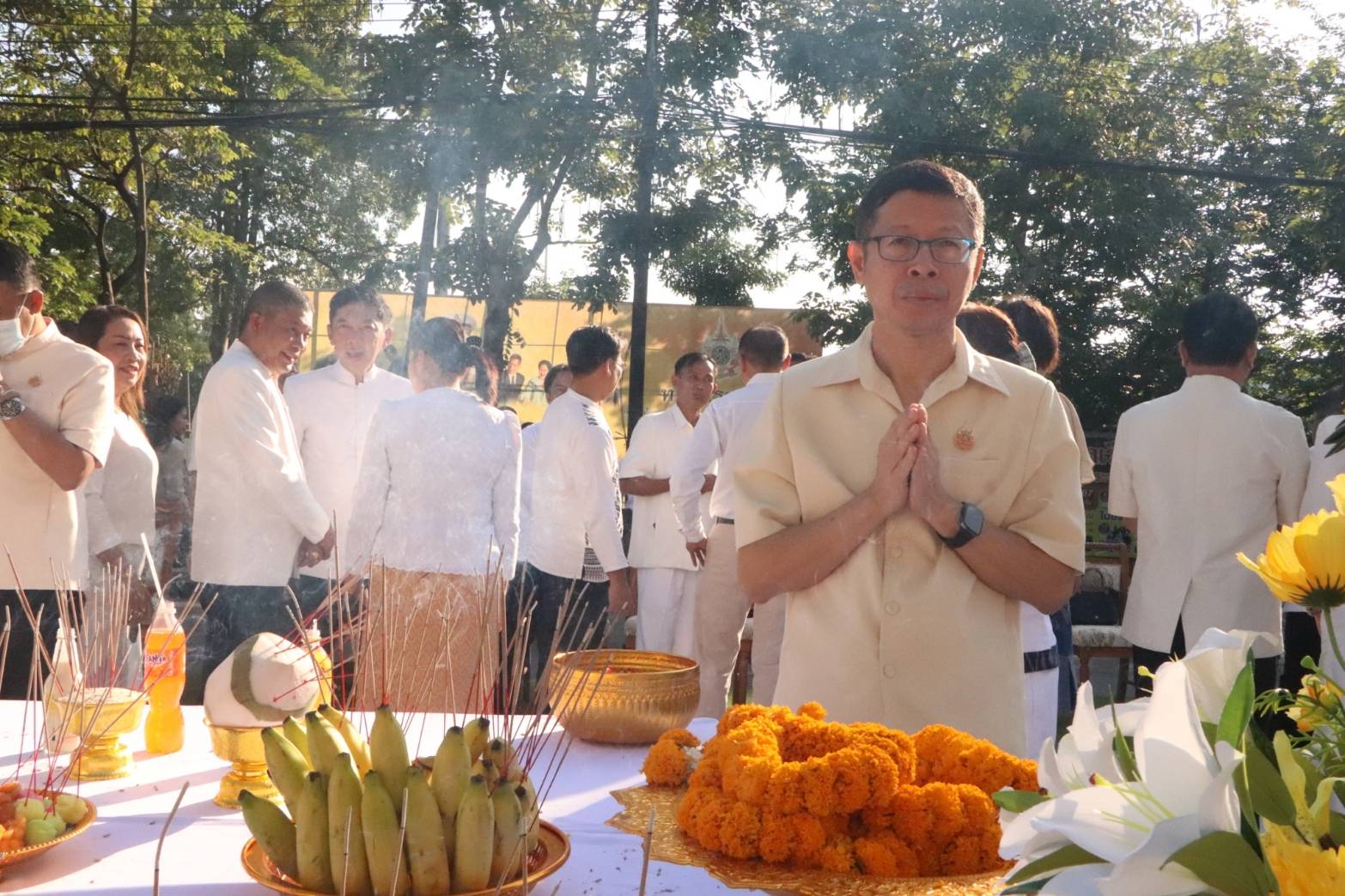 นครพนม   จัดพิธีบวงสรวงศาลหลักเมือง สักการะสิ่งศักดิ์สิทธิ์ เพื่อความเป็นสิริมงคลให้การจัดงานประเพณีไหลเรือไฟและงานกาชาดจังหวัดนครพนม ประจำปี 2567