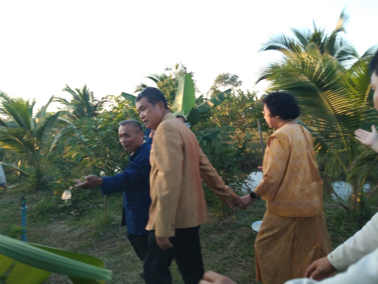 ปลัดกระทรวงมหาดไทย คนที่ 41   เติมเต็มพลังขับเคลื่อนศูนย์เรัยนรู้ทฤษฎีใหม่ ประยุกต์สู่ “โคก หนอง นา” พื้นที่จังหวัดนครพนม