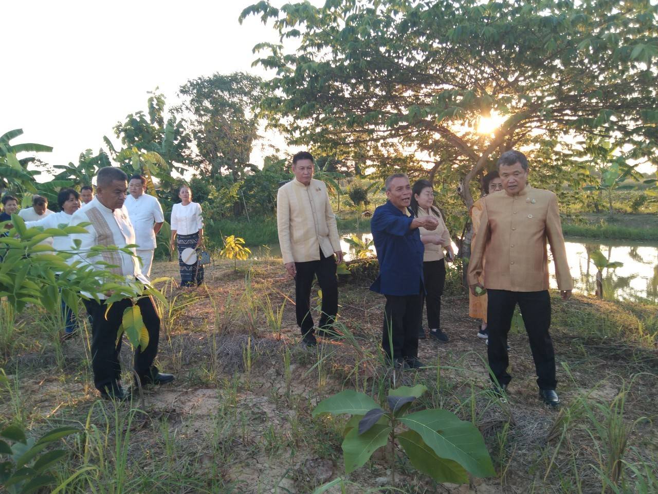 ปลัดกระทรวงมหาดไทย คนที่ 41   เติมเต็มพลังขับเคลื่อนศูนย์เรัยนรู้ทฤษฎีใหม่ ประยุกต์สู่ “โคก หนอง นา” พื้นที่จังหวัดนครพนม
