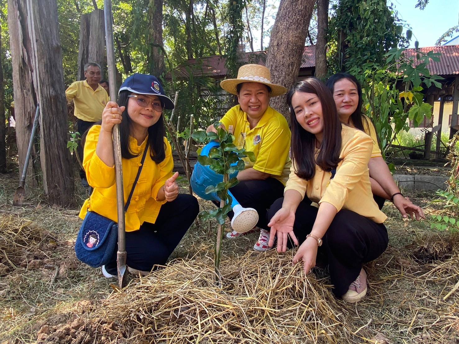 นครพนม   จัดกิจกรรมวัด ประชา รัฐ สร้างสุข เพื่อเทิดพระเกียรติและถวายเป็นพระราชกุศลพระบาทสมเด็จพระบรมชนกาธิเบศร มหาภูมิพลอดุลยเดชมหาราช บรมนาถบพิตร เนื่องในวันนวมินทรมหาราช