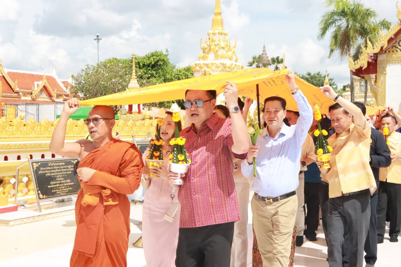 อธิบดีกรมการพัฒนาชุมชน   ร่วมลงพื้นที่ติดตามการพัฒนาคุณภาพชีวิตประชาชน เติมเต็มศักยภาพท่องเที่ยวและวัฒนธรรมที่เข้มแข็ง พื้นที่จังหวัดนครพนม