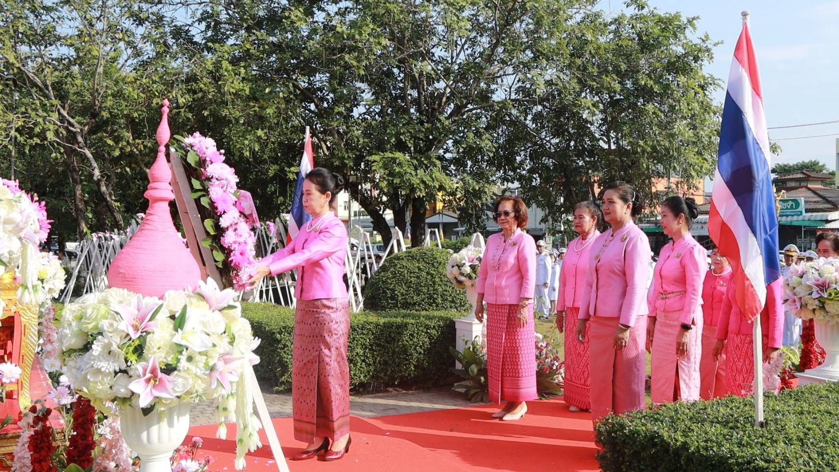 พช.นครพนม   ร่วมกิจกรรมน้อมรำลึกในพระมหากรุณาธิคุณ เนื่องในวันคล้ายวันสวรรคต พระบาทสมเด็จพระจุลจอมเกล้าเจ้าอยู่หัว (23 ตุลาคม 2567)