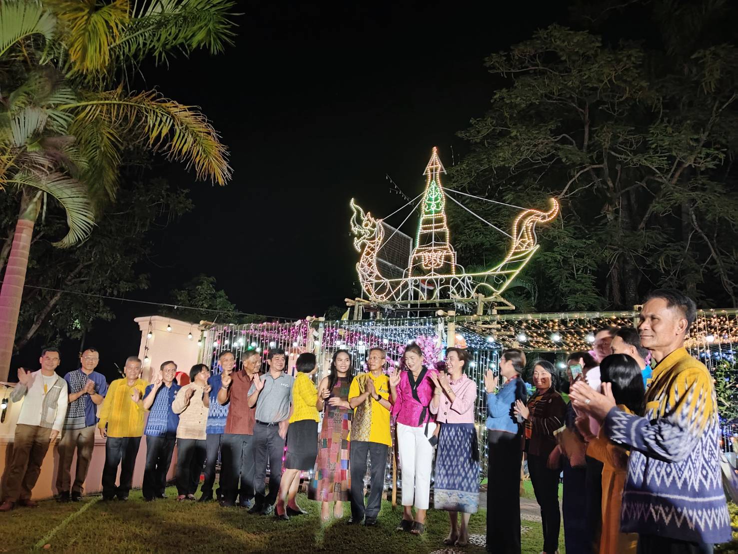 พช.นครพนม   ร่วมเปิดเทศกาลท่องเที่ยวออกพรรษา ประจำปี 2567
