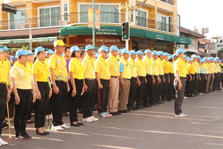 พช.นครพนม ร่วมกิจกรรมจิตอาสา รวมพลคนรักนครพนมทำความสะอาดบ้านเมือง
