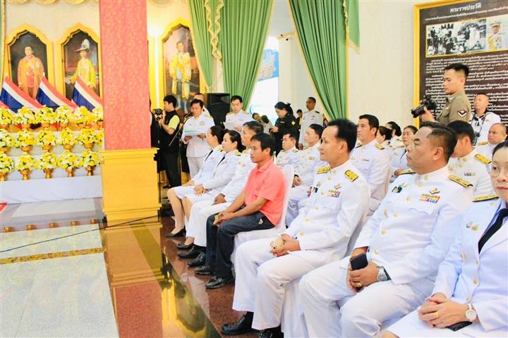 พช.นครพนม ร่วมพิธีวางพานพุ่มดอกไม้สด ถวายสักการะน้อมรำลึกในพระมหากรุณาธิคุณพระบาทสมเด็จพระบรมชนกาธิเบศร มหาภูมิพลอดุลยเดชมหาราช บรมนาถบพิตร เนื่องใน “วันพระบิดาแห่งฝนหลวง” ประจำปี 2567