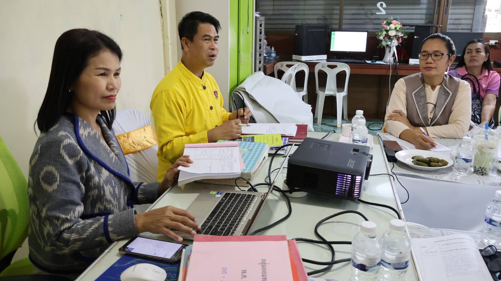 พช.นครพนม ติดตามสนับสนุนการดำเนินงานทุนชุมชน ประจำปีงบประมาณ พ.ศ. 2568 วันที่ 22 พฤศจิกายน 2567 เวลา 13.30 น. ณ ที่ทำการศูนย์จัดการกองทุนชุมชนบ้านเสาเล้าน้อย หมู่ที่ 3 ตำบลโพนสวรรค์ อำเภอโพนสวรรค์ จังหวัดนครพนม