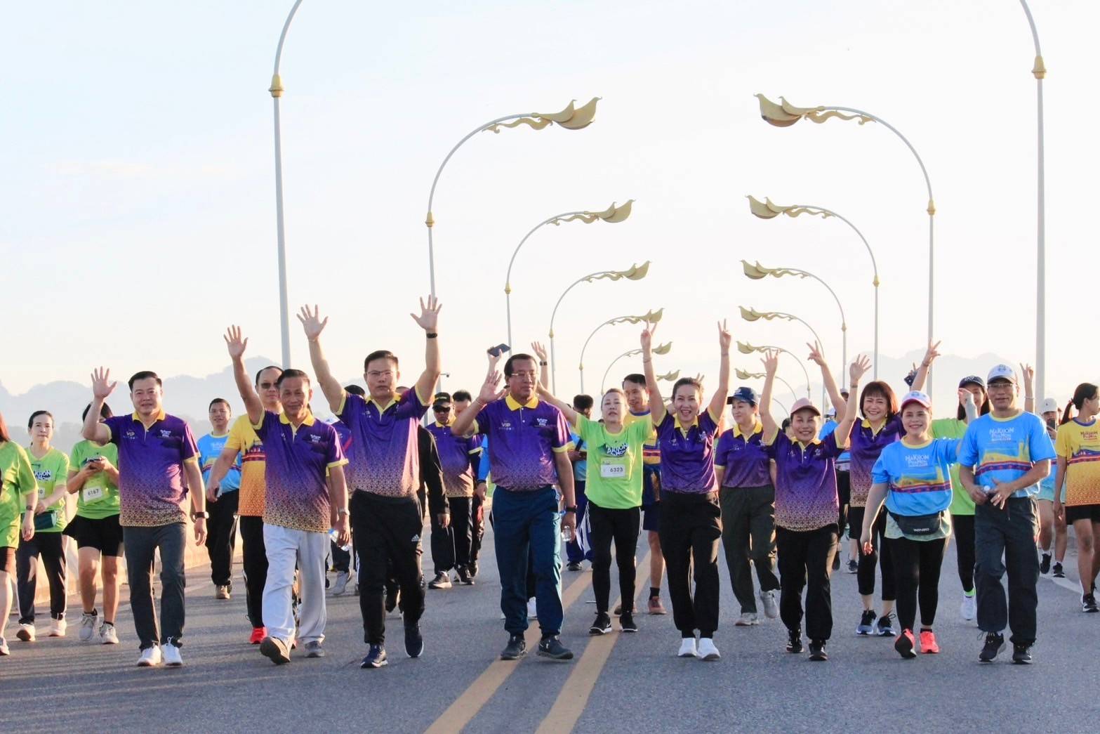 พช.นครพนม ร่วมการแข่งขันเดิน – วิ่ง ข้ามโขง “นครพนม – คำม่วน มาราธอน 2567” ครั้งที่ 6 (Nakhonphanom – Khammouan Marathon 2024) Season 6
