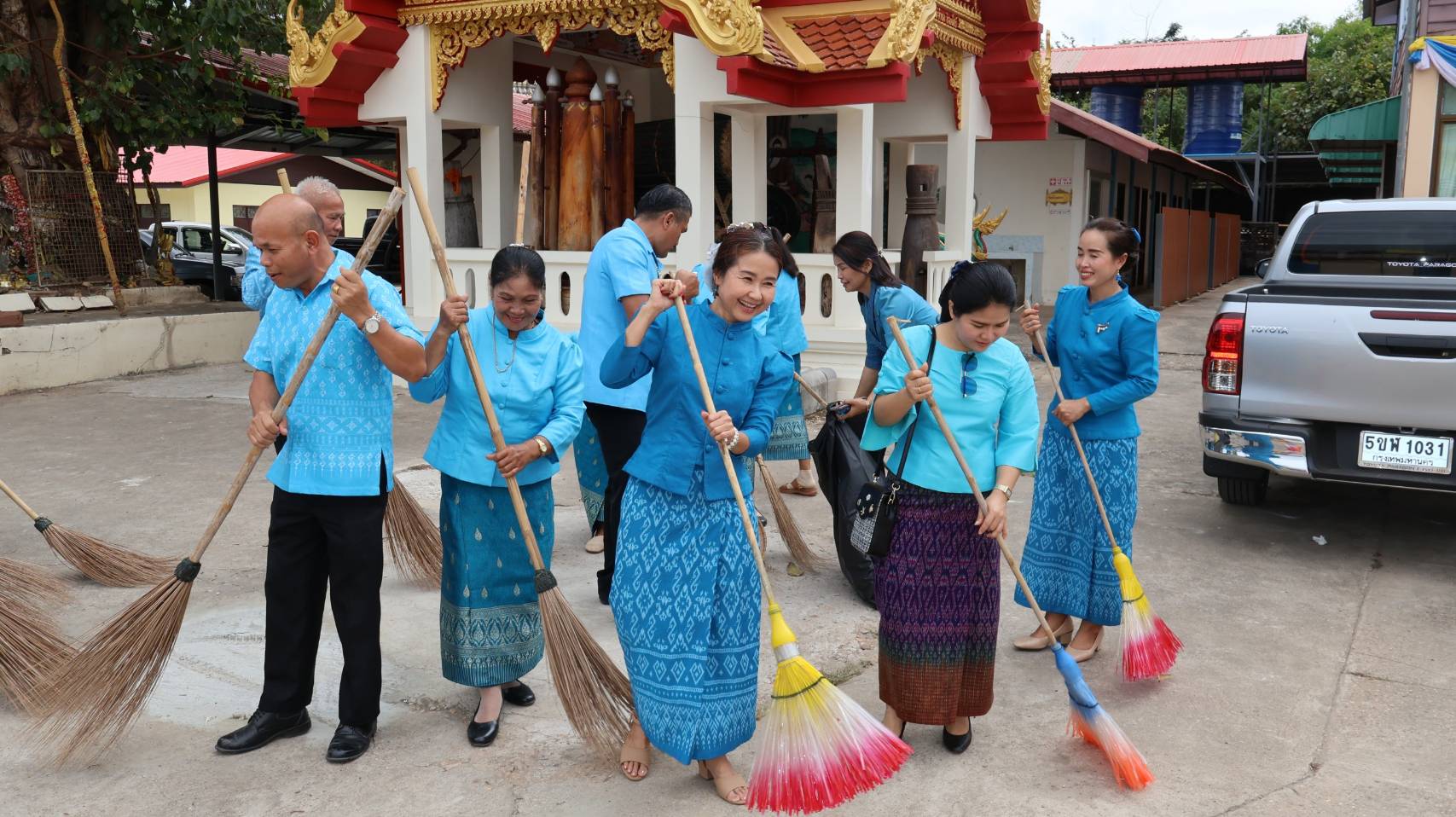 พช.นครพนม จัดกิจกรรม 25 พฤศจิกายน วันกองทุนแม่ของแผ่นดิน ภายใต้แนวคิด “2 ทศวรรษ กองทุนแม่ของแผ่นดิน ครอบครัวอบอุ่น ชุมชนเข้มแข็ง”