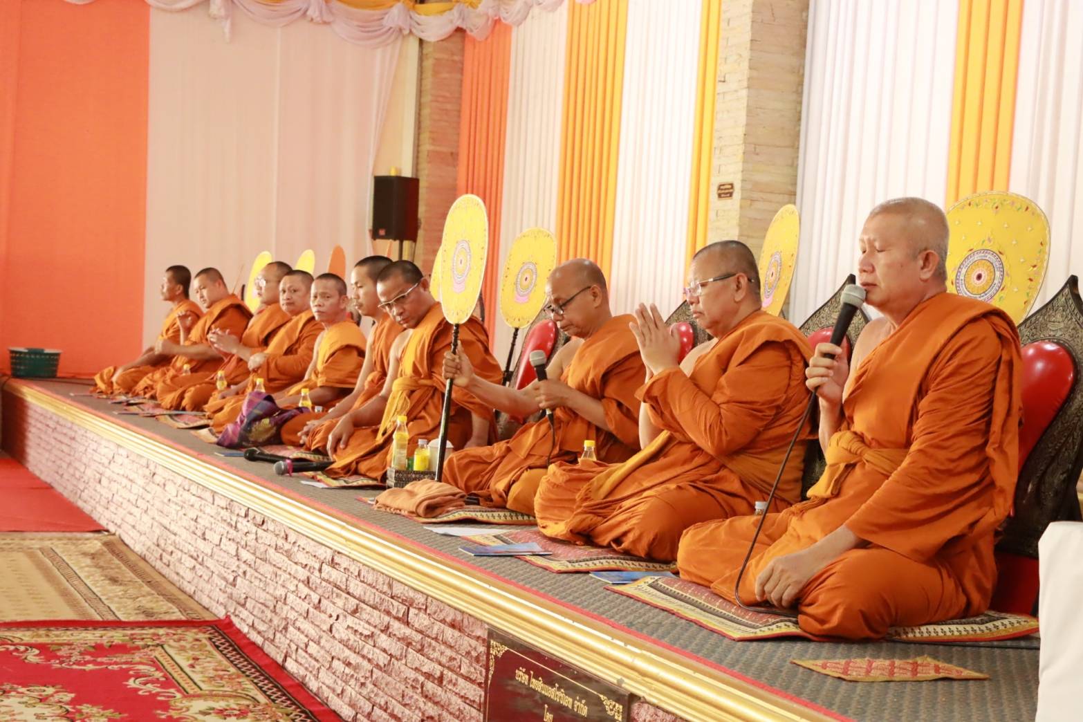 พช.นครพนม ร่วมพิธีเจริญพระพุทธมนต์เฉลิมพระเกียรติถวายพระพรชัยมงคลแด่ พระบาทสมเด็จพระเจ้าอยู่หัว