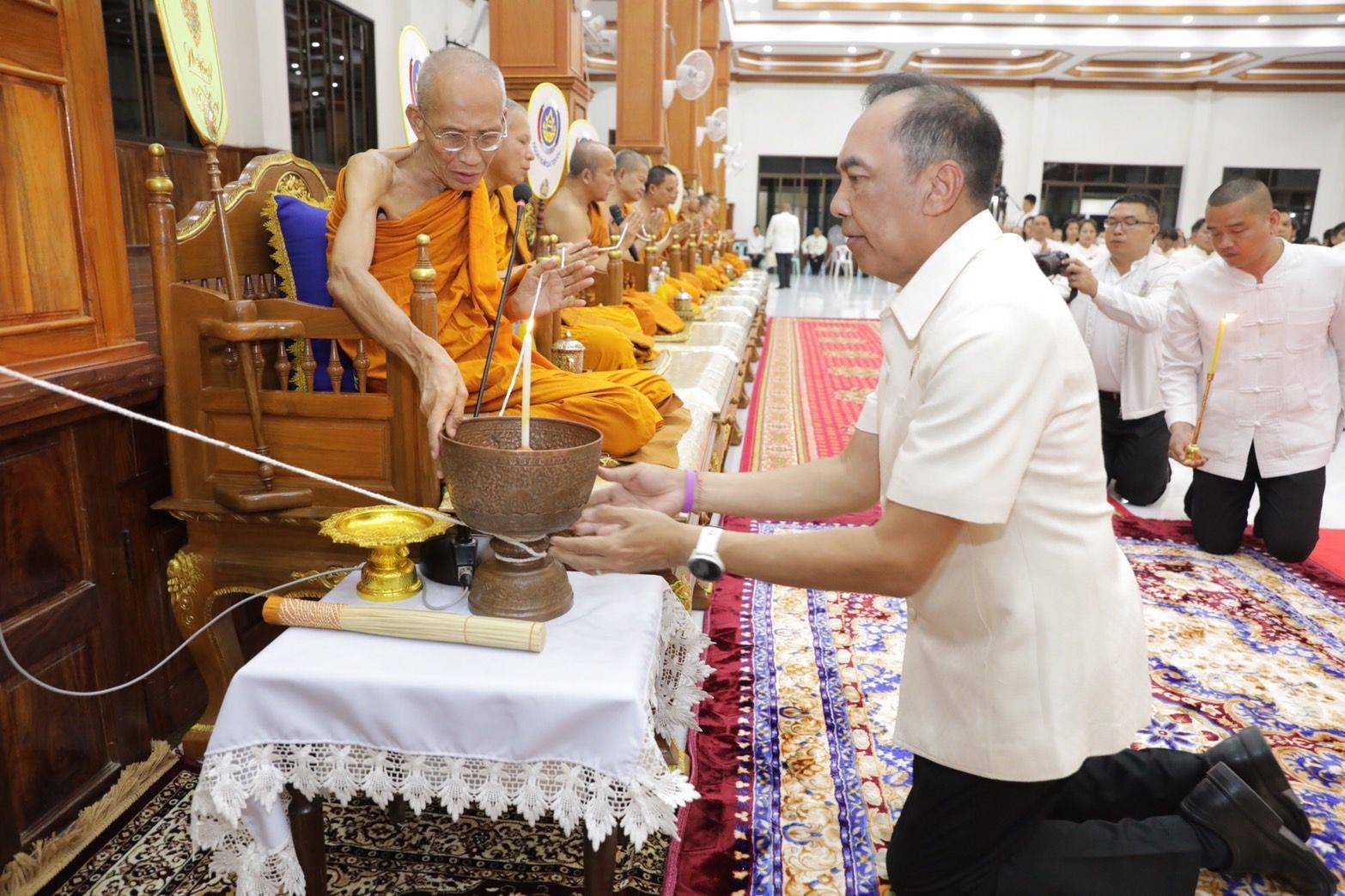 พช.นครพนม ร่วมพิธีสมโภชผ้าพระกฐินพระราชทานกรมการพัฒนาชุมชน ประจำปีพุทธศักราช 2567