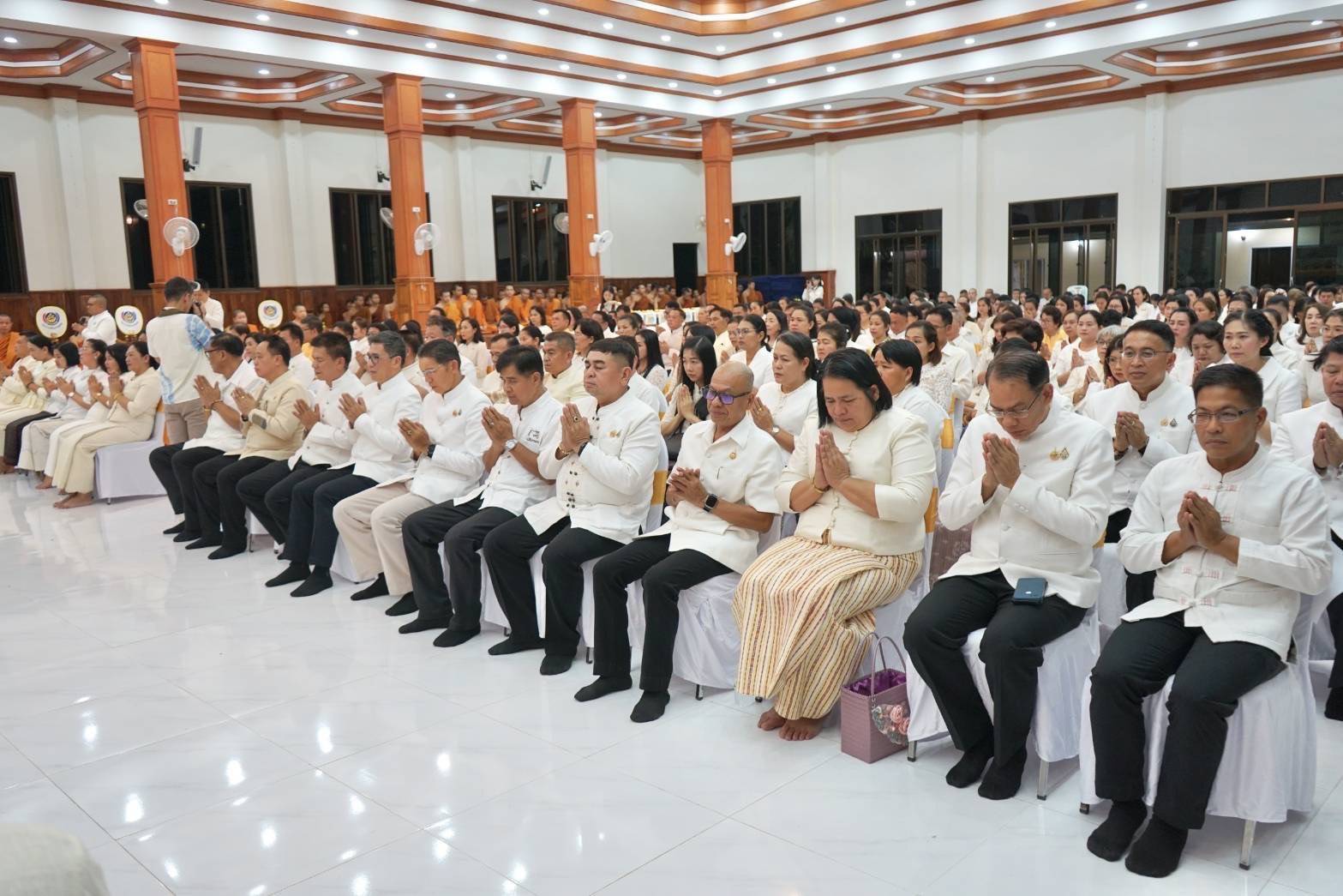พช.นครพนม ร่วมพิธีสมโภชผ้าพระกฐินพระราชทานกรมการพัฒนาชุมชน ประจำปีพุทธศักราช 2567