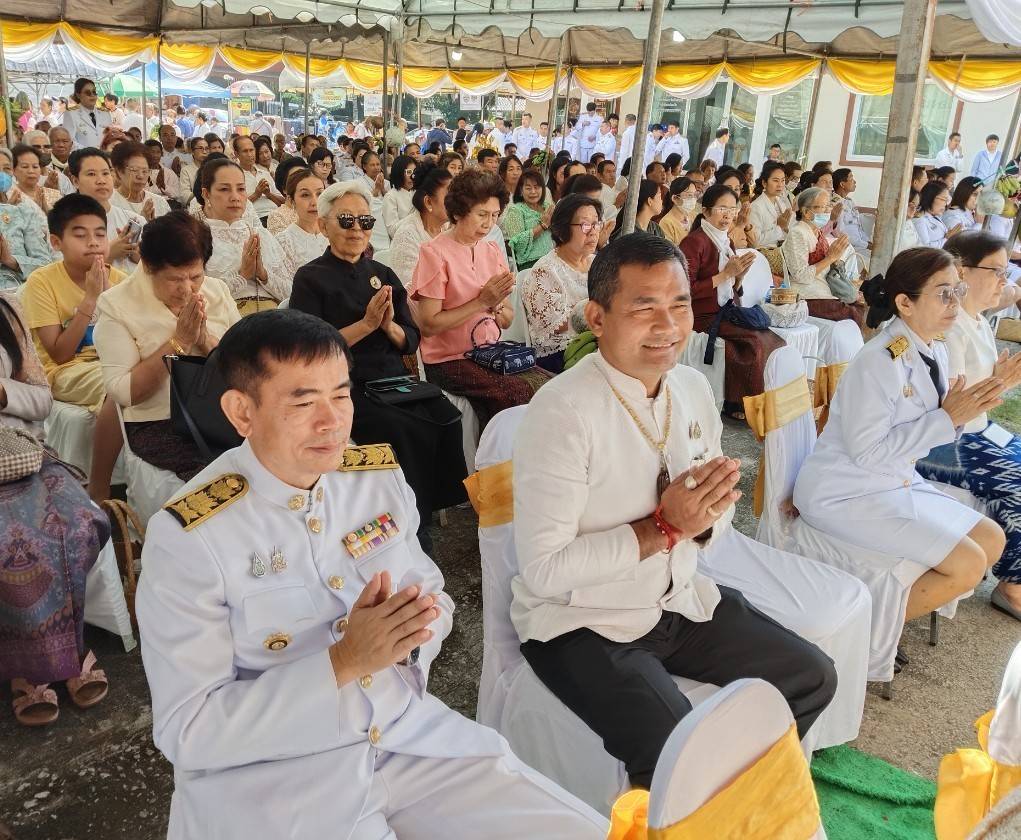 พช.นครพนม ร่วมพิธีถวายผ้าพระกฐินพระราชทานกรมการพัฒนาชุมชน ประจำปี พ.ศ.2567