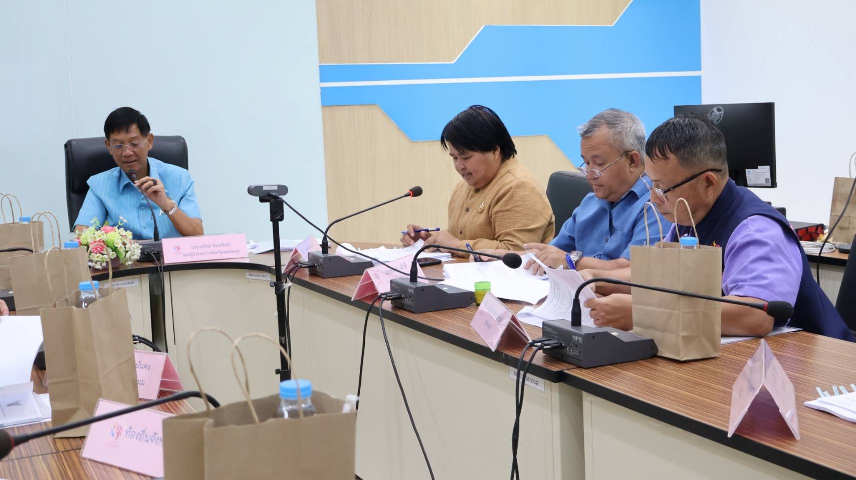 พช.นครพนม จัดประชุมคณะอนุกรรมการบริหารกองทุนพัฒนาบทบาทสตรีระดับจังหวัด ครั้งที่ 11/2567