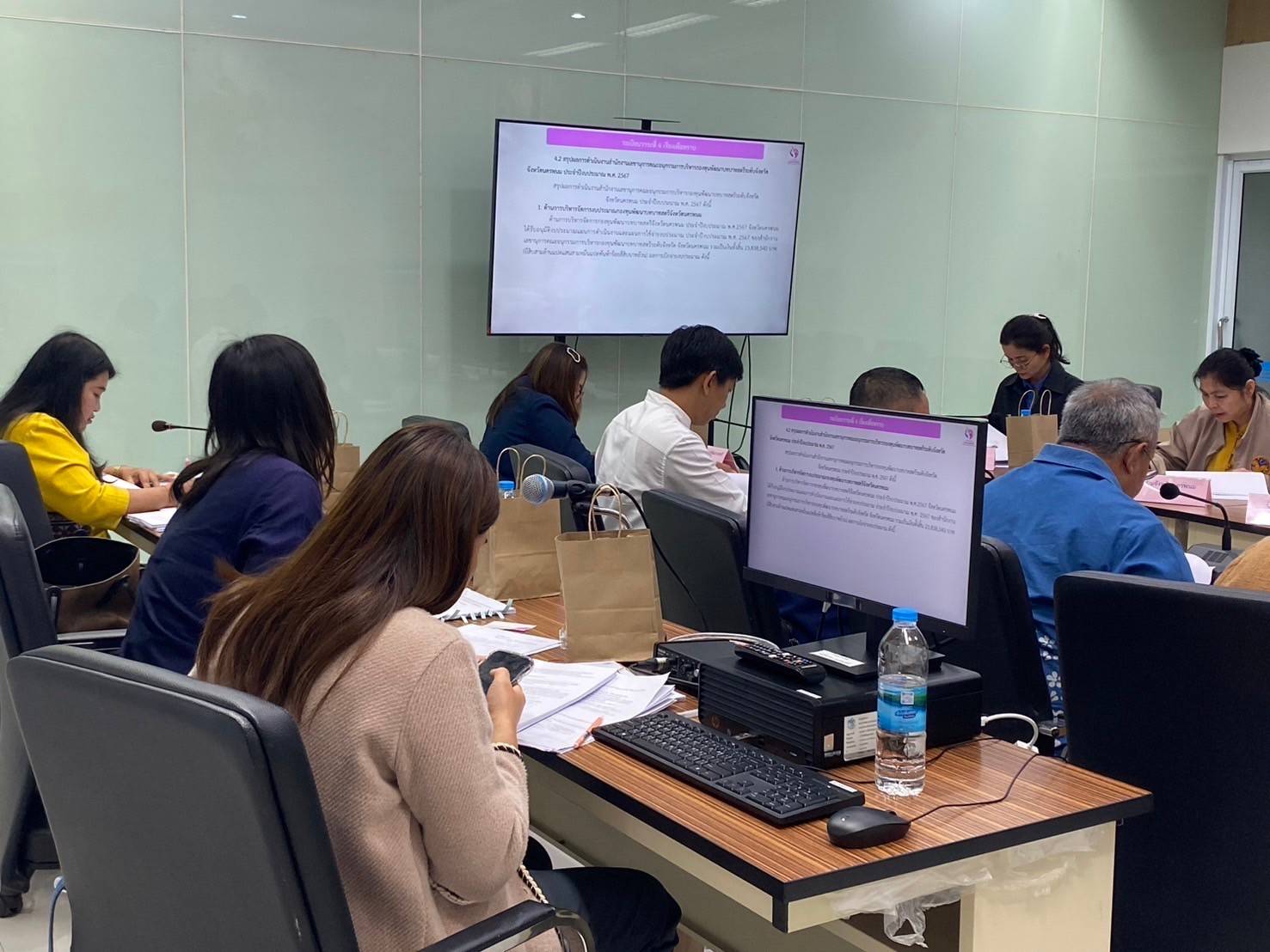 พช.นครพนม จัดประชุมคณะอนุกรรมการบริหารกองทุนพัฒนาบทบาทสตรีระดับจังหวัด ครั้งที่ 11/2567