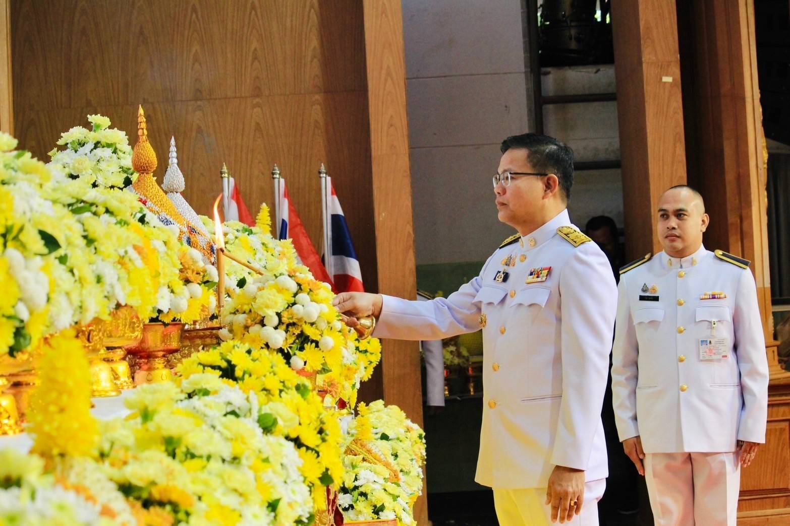 พช.นครพนม ร่วมพิธีทำบุญตักบาตรถวายพระราชกุศล และพิธีวางพานพุ่มดอกไม้ เนื่องในวันคล้ายวันพระบรมราชสมภพ พระบาทสมเด็จพระบรมชนกาธิเบศร มหาภูมิพลอดุลยเดชมหาราช บรมนาถบพิตร วันชาติ และวันพ่อแห่งชาติ 5 ธันวาคม 2567