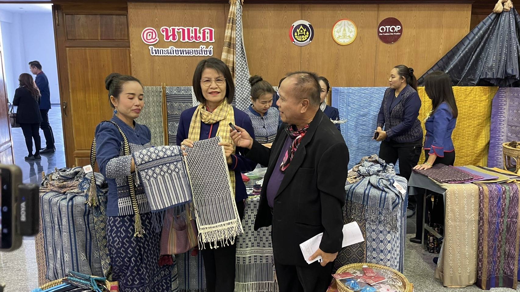 พช.นครพนม ร่วมประชุมต้อนรับนักลงทุนจากประเทศจีน “โครงการแลกเปลี่ยนเรียนรู้แนวทางการลงทุนในเขตเศรษฐกิจพิเศษ ของนักลงทุนจีน ร่วมกับ มหาวิทยาลัยนครพนม และจังหวัดนครพนม ครั้งที่ 1/2567”