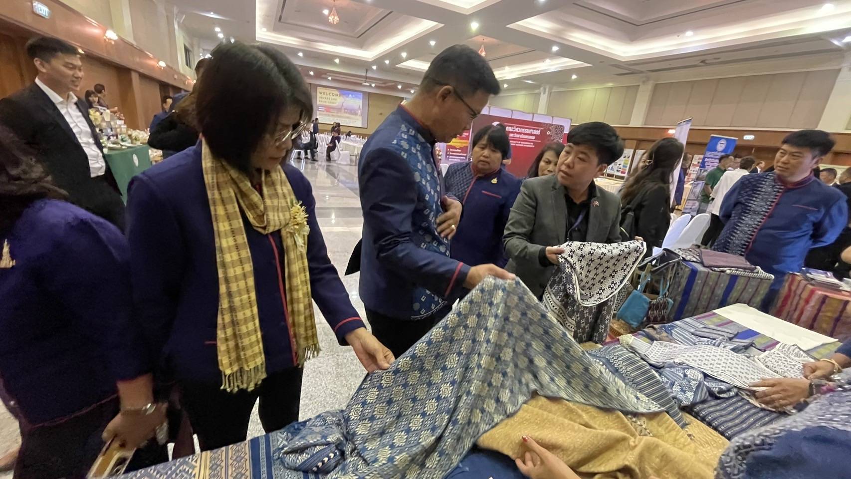พช.นครพนม ร่วมประชุมต้อนรับนักลงทุนจากประเทศจีน “โครงการแลกเปลี่ยนเรียนรู้แนวทางการลงทุนในเขตเศรษฐกิจพิเศษ ของนักลงทุนจีน ร่วมกับ มหาวิทยาลัยนครพนม และจังหวัดนครพนม ครั้งที่ 1/2567”