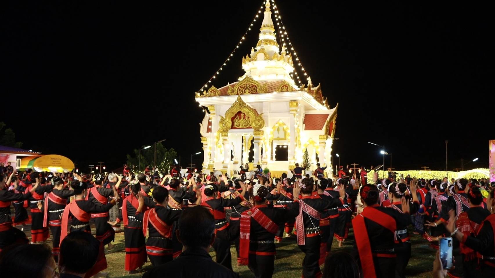 พช.นครพนม ร่วมเปิดงานสักการะศาลหลักเมืองอำเภอนาแก ประจำปี พ.ศ. 2567 สืบสานประเพณีอันดีงาม